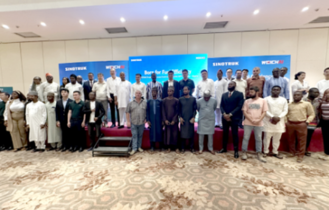 Lançamento de 100 novas unidades! Weichai e Sinotruk expandem juntas o novo mercado de logística diversificada em África